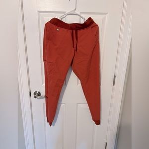 Figs clay joggers size small